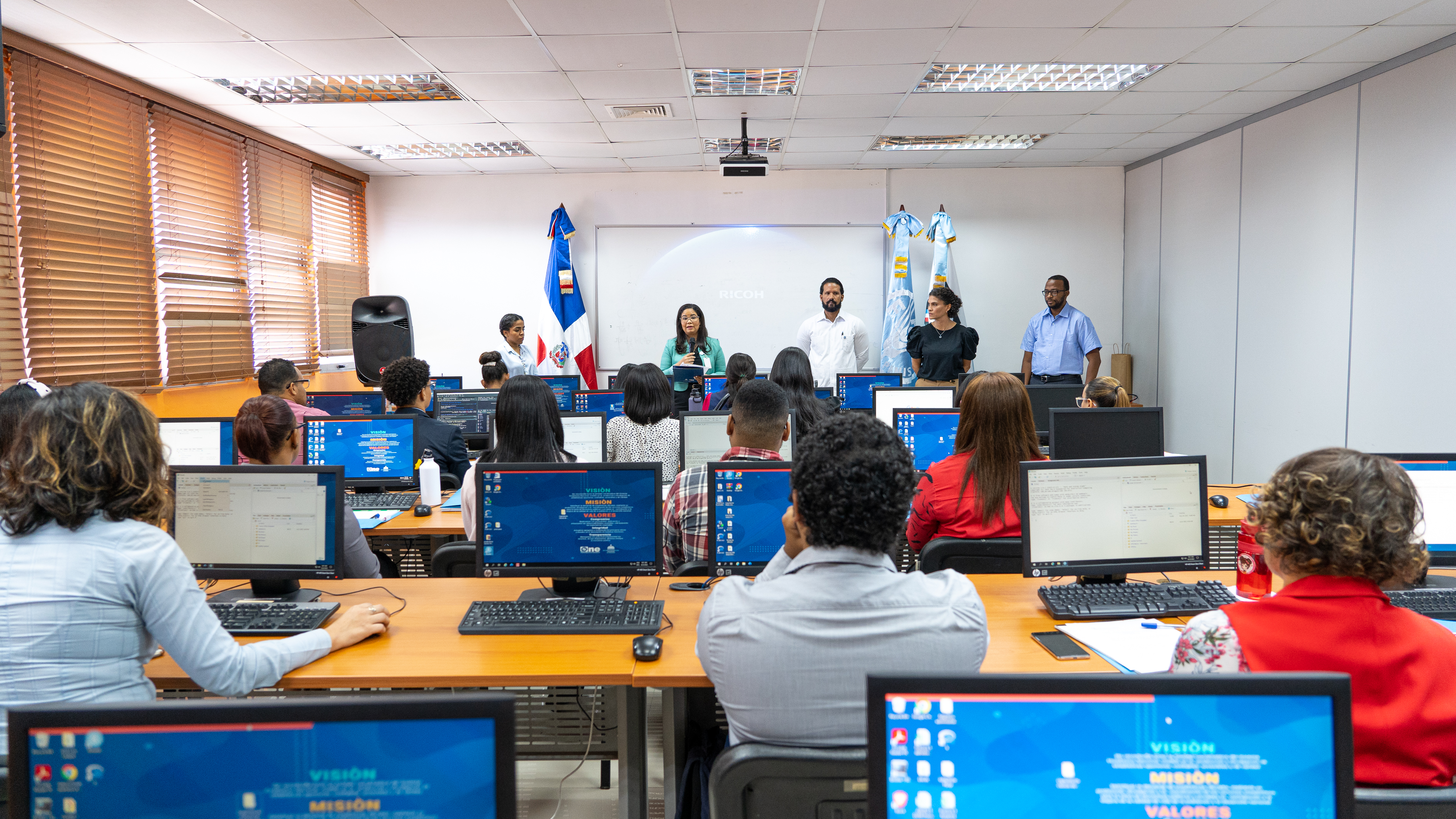 ONE y FAO capacitan a técnicos en la metodología de cálculo del "Módulo sobre Escala de Experiencia de Inseguridad Alimentaria (FIES)"