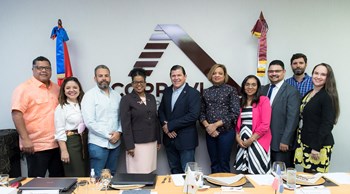Oficina Nacional de Estadísticas presenta a la Asociación Dominicana de Constructores y Promotores de la Vivienda resultados del ROE 2021-2