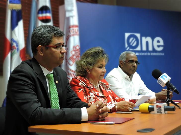 ONE y ACOPROVI firman convenio para implementar Índice de Precios de Vivienda Nueva